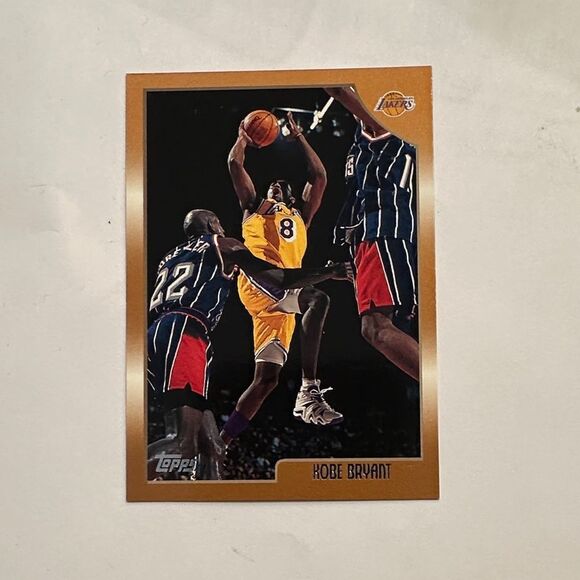Topps Gold Basketball Card with Dynamic Action of Kobe Bryant Rc gold mint - Picture 1 of 4